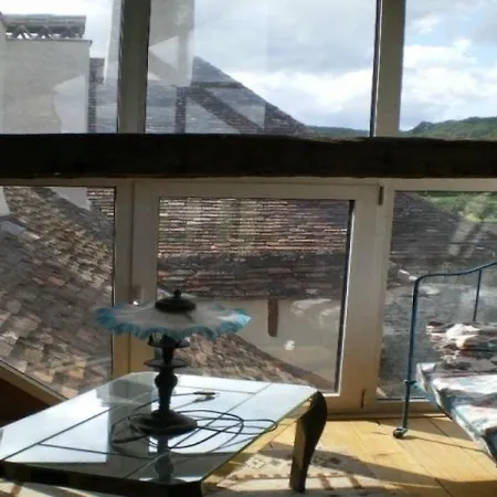 House Le Logis Seigneurial 2 *