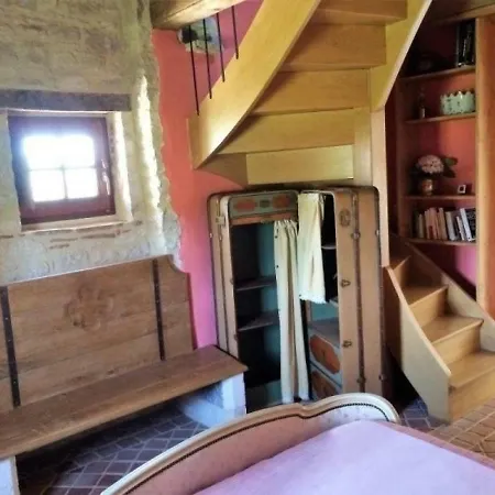 Сasa de vacaciones House Le Logis Seigneurial 2