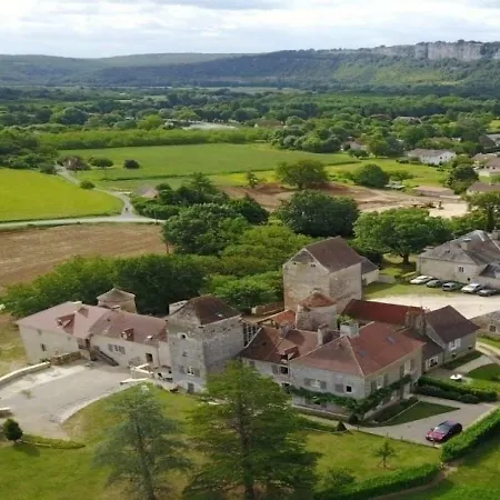 House Le Logis Seigneurial 2 *